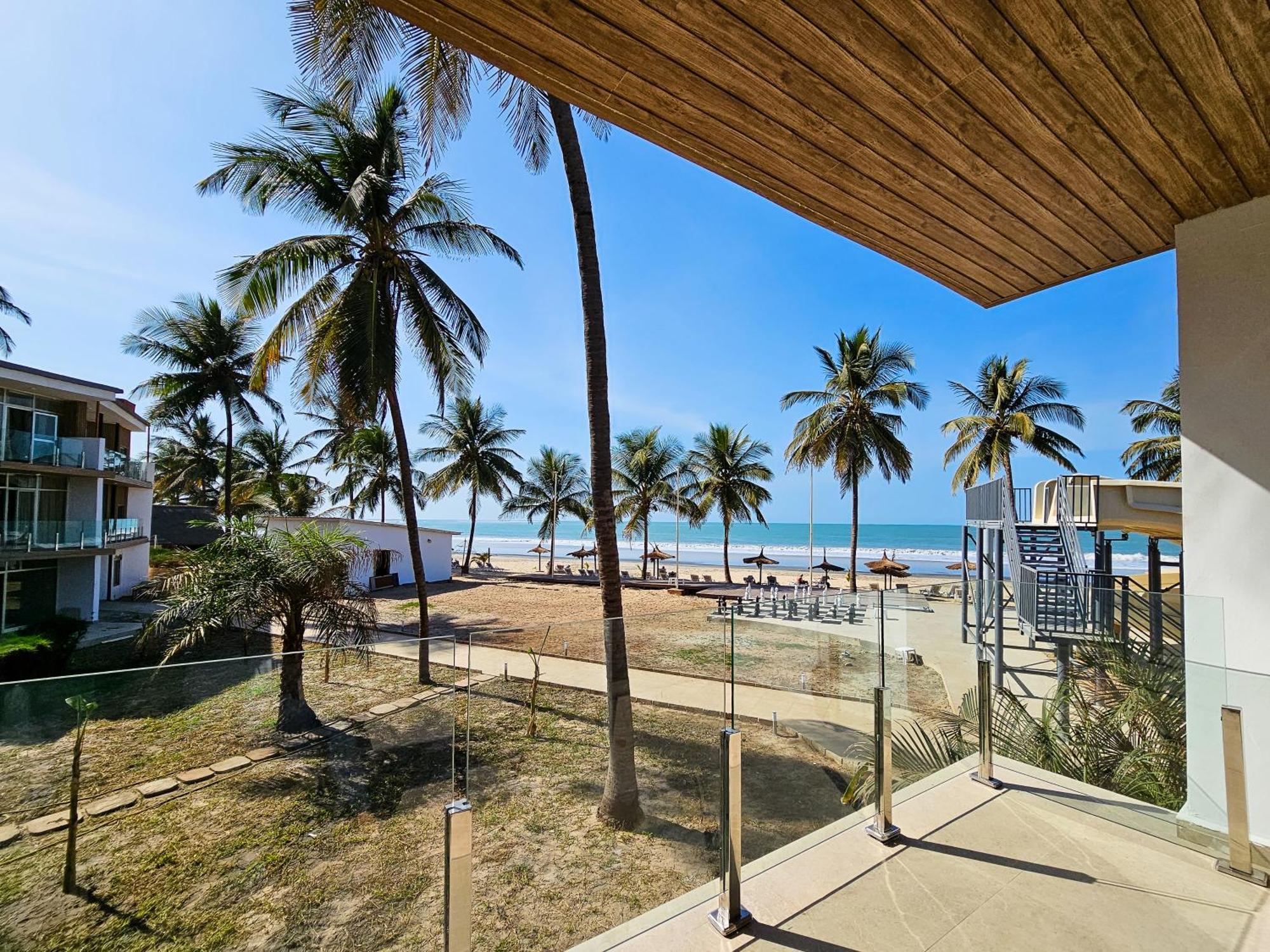 Kombo Beach Resort Serrekunda Exterior foto